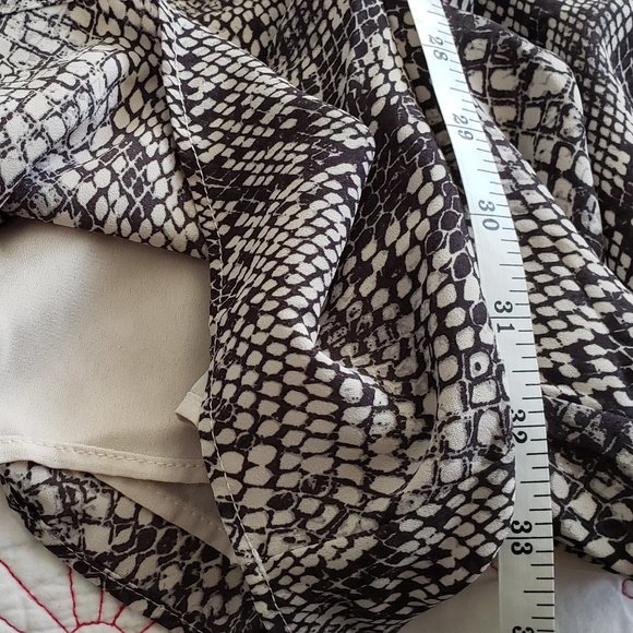 Tokito python print romper (size 8 AUS, size S US) - Picture 15 of 15